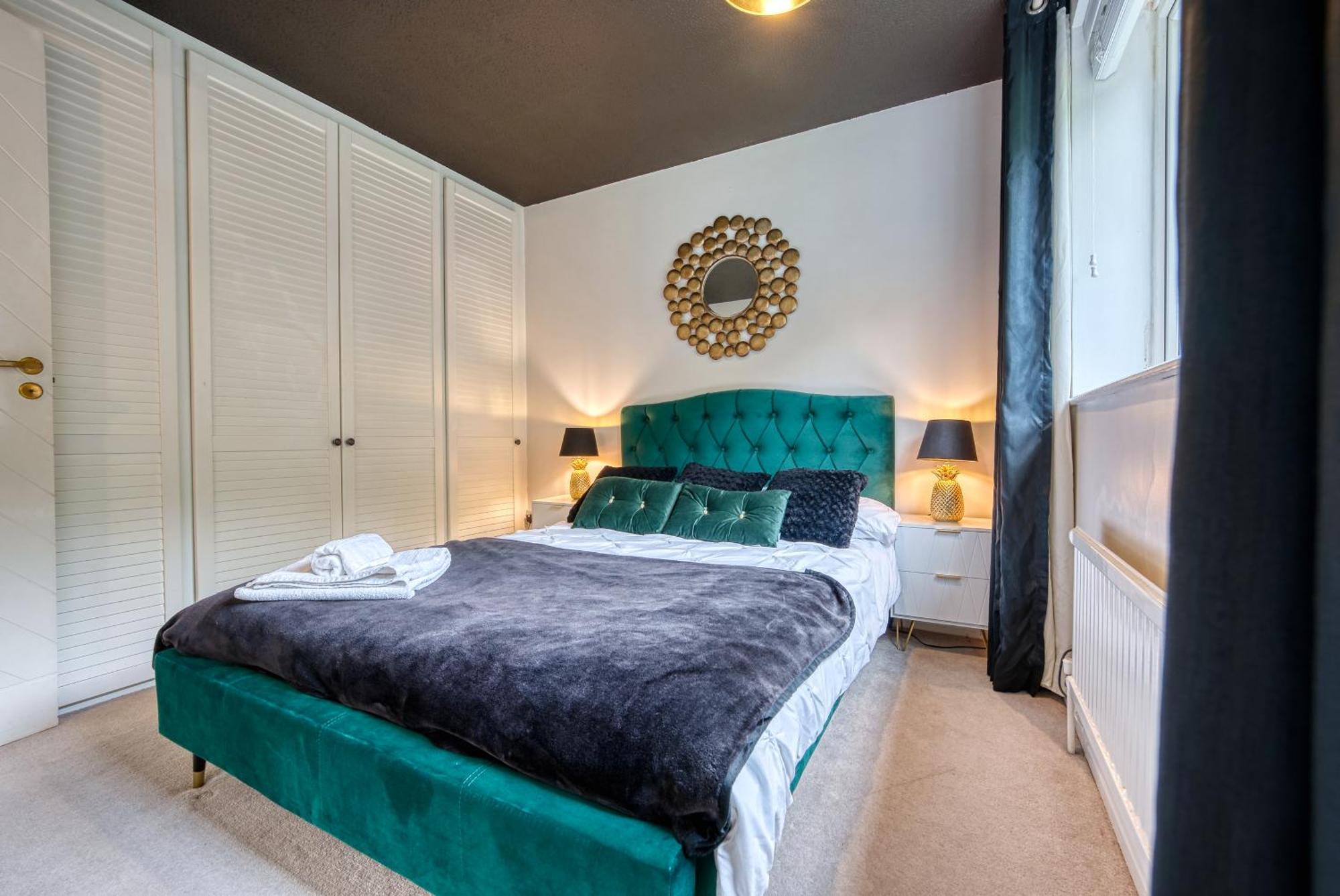Capri 13 Sa - 3 Bed House, Close To Loughborough University & M1 Motorway, Free Wifi, Big Garden, Ample Parking- Ask For Contractor Rates! 외부 사진