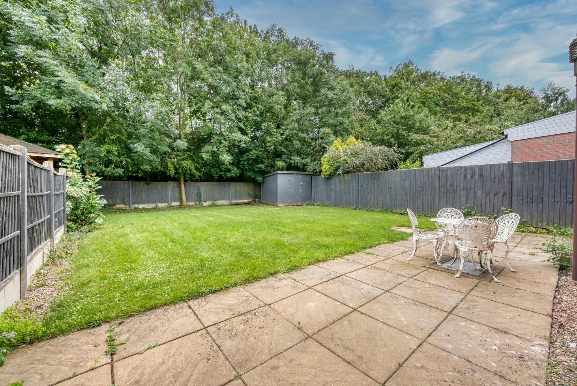 Capri 13 Sa - 3 Bed House, Close To Loughborough University & M1 Motorway, Free Wifi, Big Garden, Ample Parking- Ask For Contractor Rates! 외부 사진